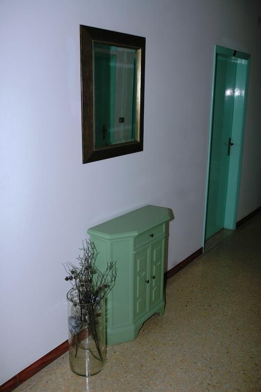 Villa Linda Affittacamere Bellaria-Igea Marina Buitenkant foto