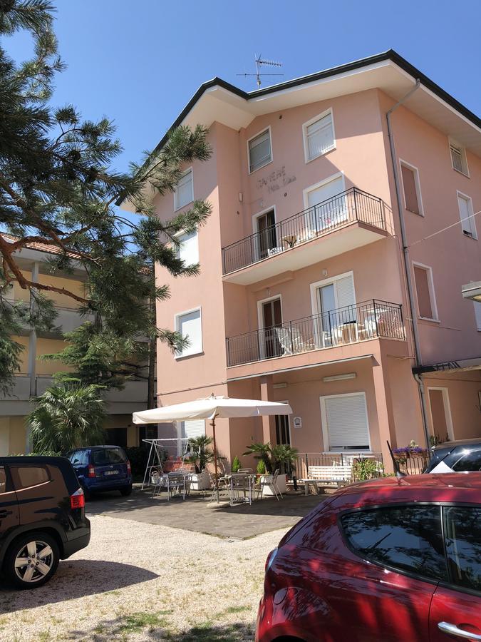 Villa Linda Affittacamere Bellaria-Igea Marina Buitenkant foto